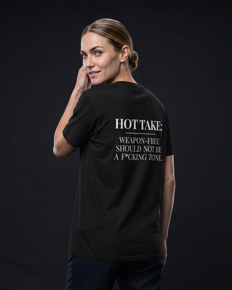 Frau trägt das WORN OPINIONS T-Shirt Hot Take: should not be a zone in Schwarz von hinten, Rückenprint Hot Take: Weapon-free should not be a f*cking zone.