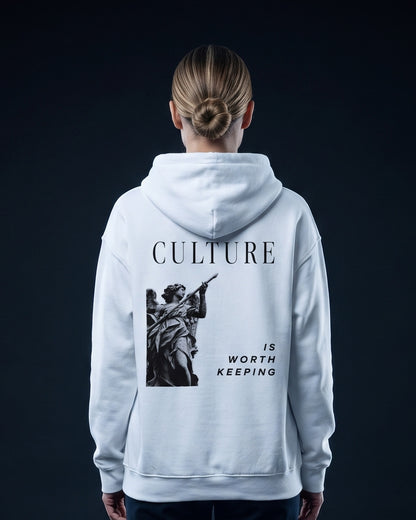 Frau trägt den WORN OPINIONS Hoodie Culture is worth keeping in Weiß von hinten, Rückenprint Culture is worth keeping mit Engelsstatue